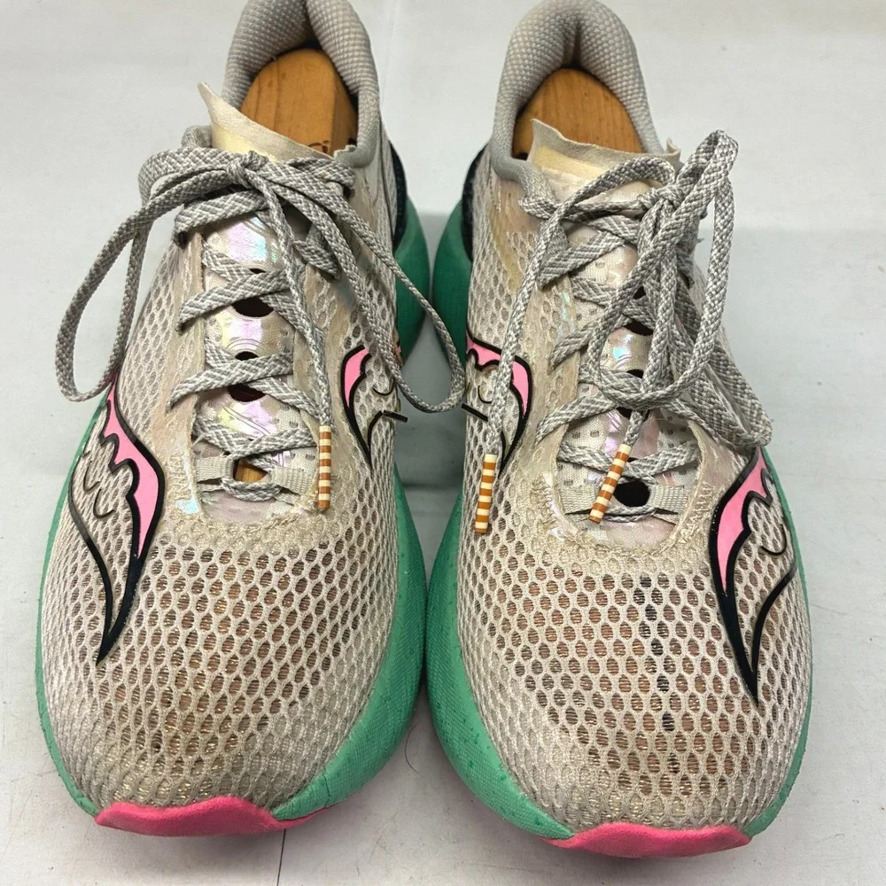 Saucony Endorphin Speed 3 Running Shoes Sneakers Womens Size 8 White Racing Gym